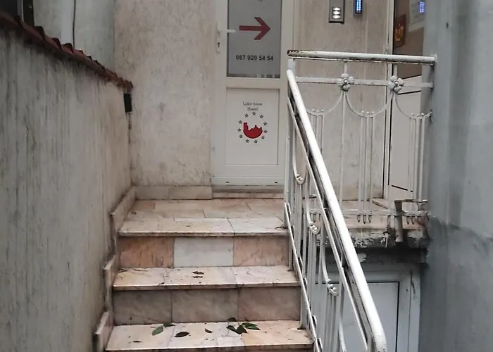 лидер хаус Warna